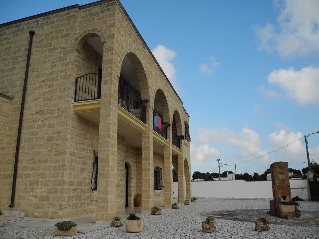 Villa Arneide Bed And Breakfast Torre Lapillo Exterior photo