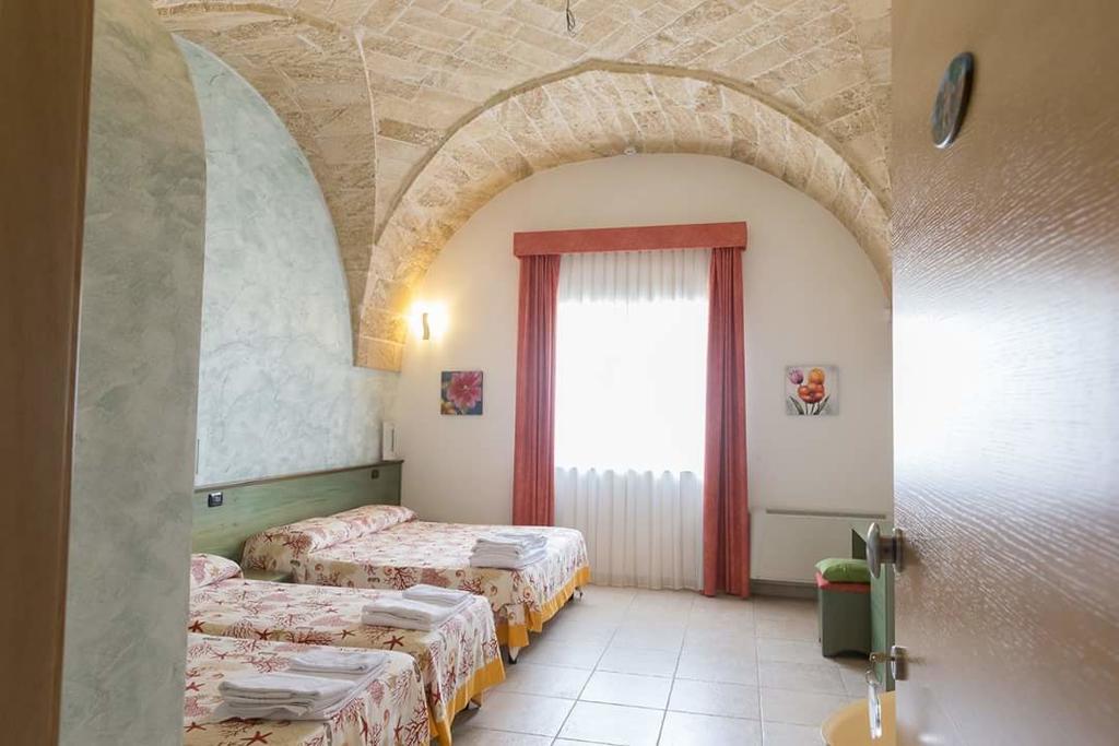 Villa Arneide Bed And Breakfast Torre Lapillo Exterior photo